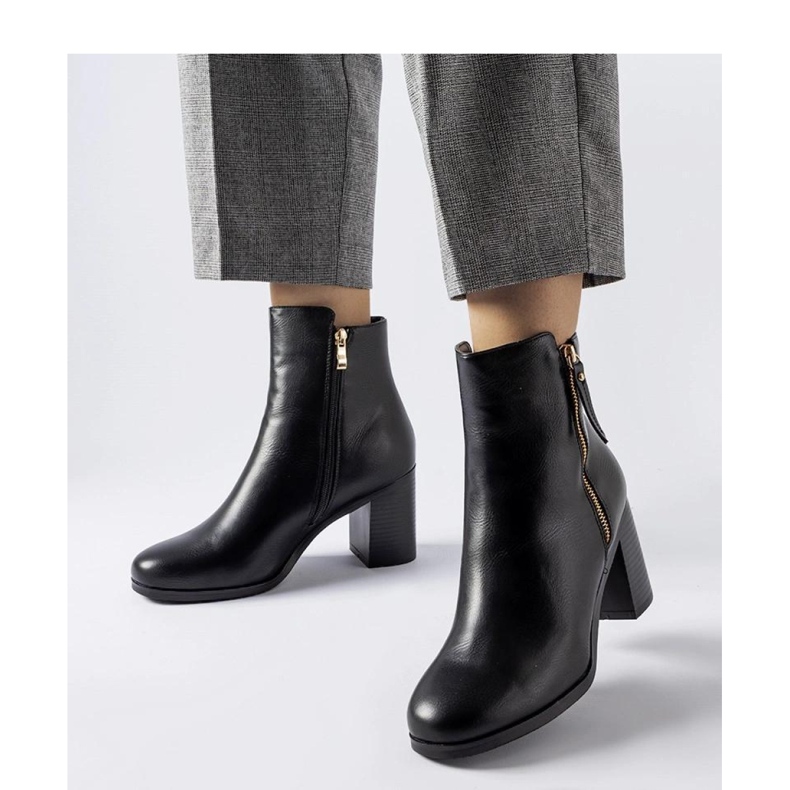 Cizme clasice Edilio - Solea izolate negre negru 1