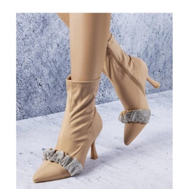 Solea Botine bej decorate cu zirconi 1