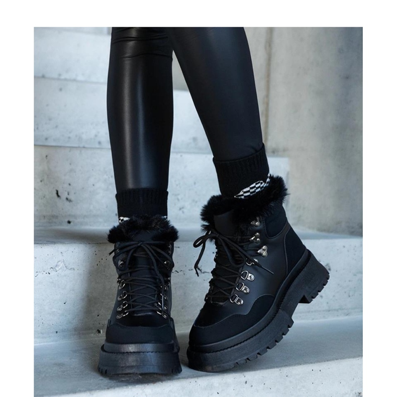 Cizme cu platformă masivă cu blană negru 1 Cizme cu platformă masivă cu blană negru 1