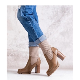 Botine bej închis din piele ecologică 1 Botine bej închis din piele ecologică 1