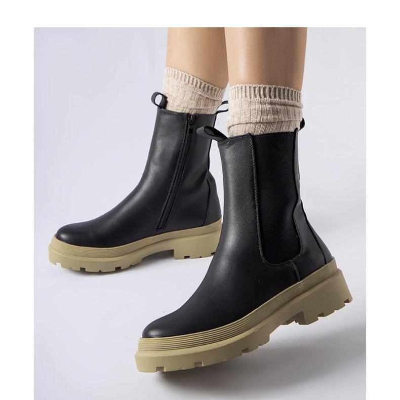 Botine negre cu talpa maslinie negru 1 Botine negre cu talpa maslinie negru 1