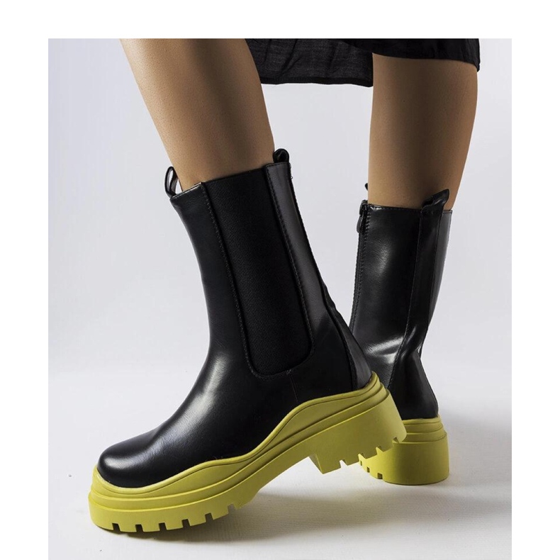 Cizme negre cu talpa colorata negru 1