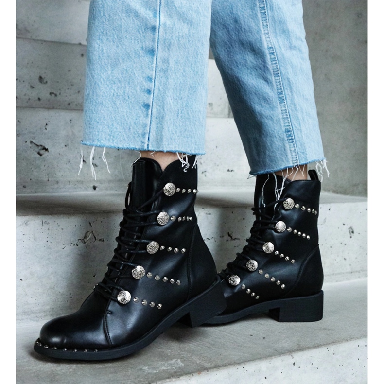 Botine negre cu șireturi decorate cu știfturi negru 1 Botine negre cu șireturi decorate cu știfturi negru 1