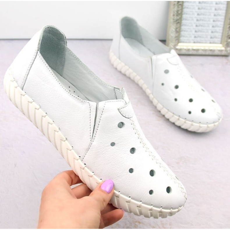 Artiker W HBH66A pantofi alb din piele ajurata 2