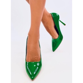 Tocuri de dama lacuite in verde 2