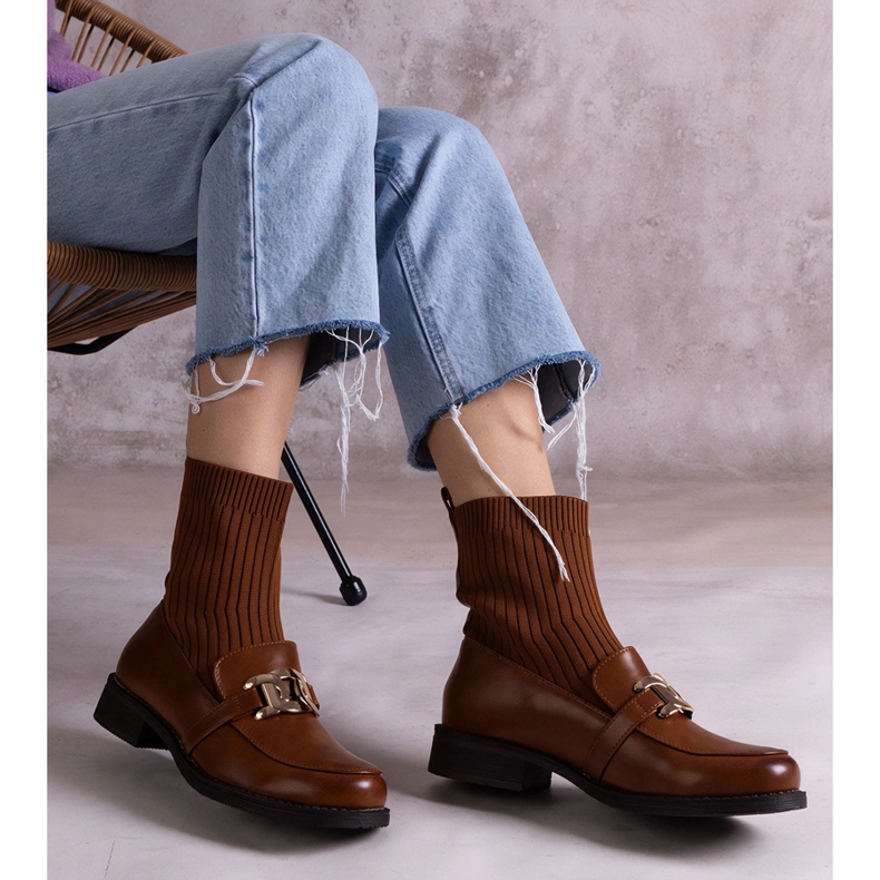 Botine maro cu partea superioară din material textil 1