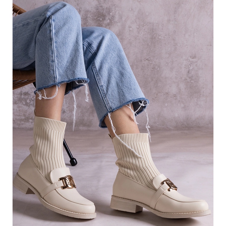 Botine bej cu partea superioară din material textil 1