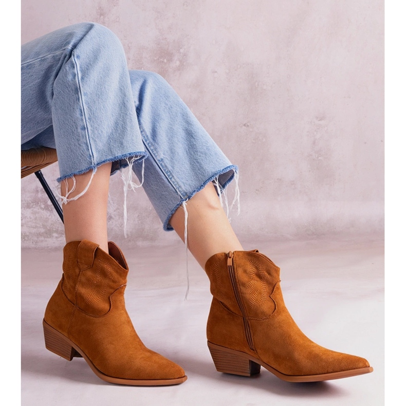Botine maro 1 Botine maro 1