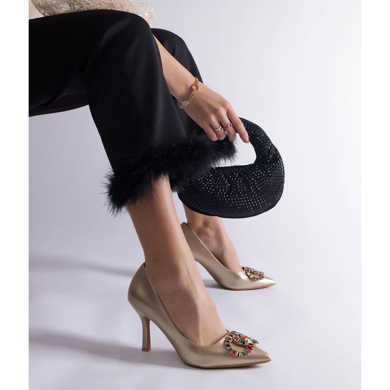 Tocuri aurii decorate cu zirconi colorate de aur 1