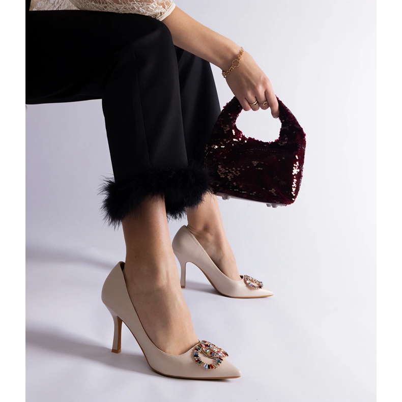 Tocuri înalte bej decorate cu zirconi colorați 1