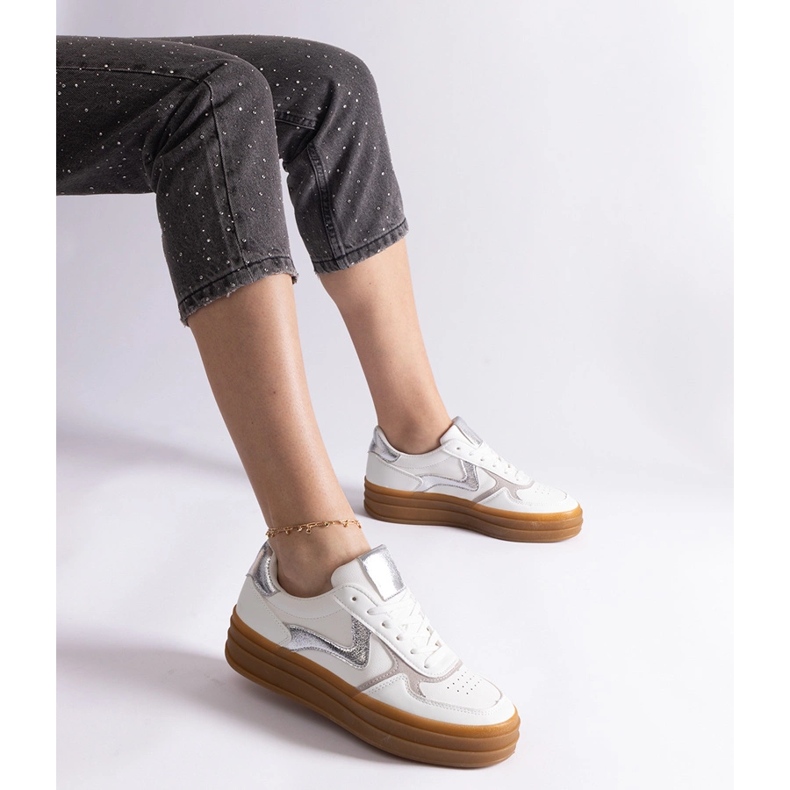 Adidași albi și argintii cu talpă de cauciuc 2