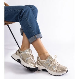 Adidasi sport clasici aurii de aur 2 Adidasi sport clasici aurii de aur 2