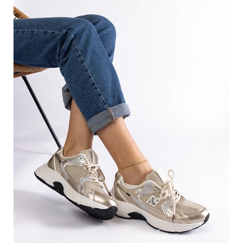 Adidasi sport clasici aurii de aur 2 Adidasi sport clasici aurii de aur 2