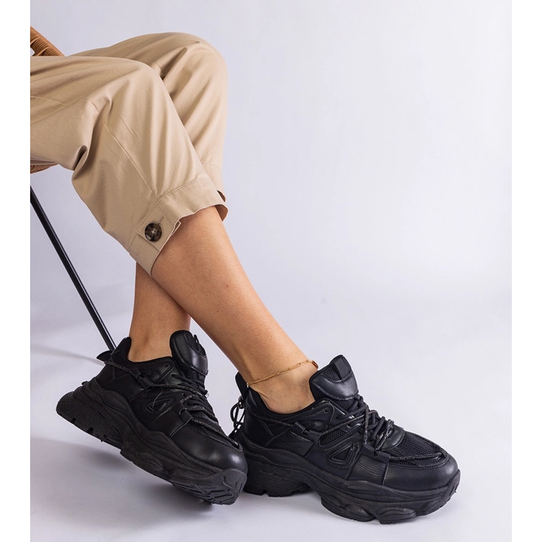 Adidași sport de damă de culoare neagră negru 1