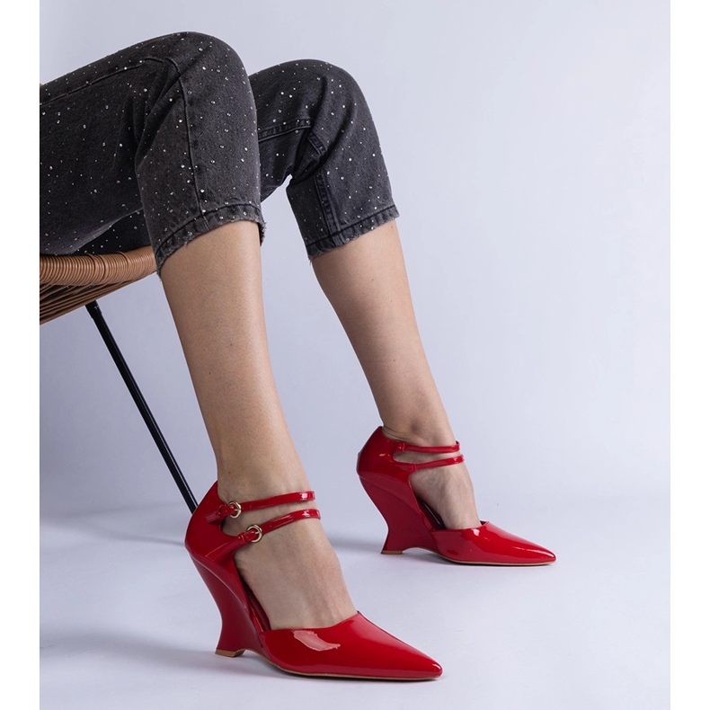 Pompe roșii patentate cu catarame roșu 1