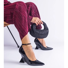 Pompe cu pană din piele lăcuită neagră negru 2