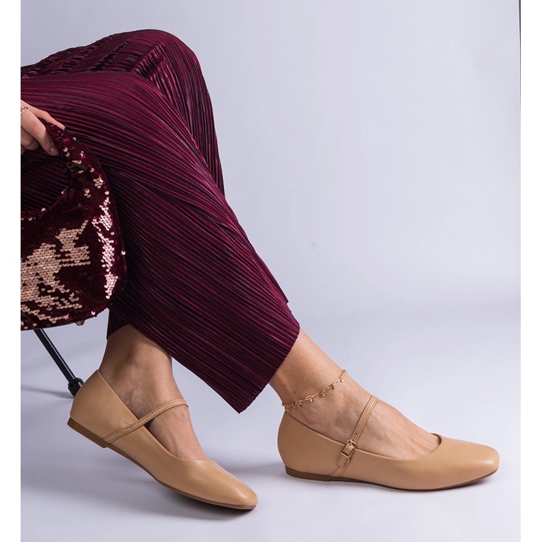 Balerini bej cu catarame din piele ecologica 2 Balerini bej cu catarame din piele ecologica 2