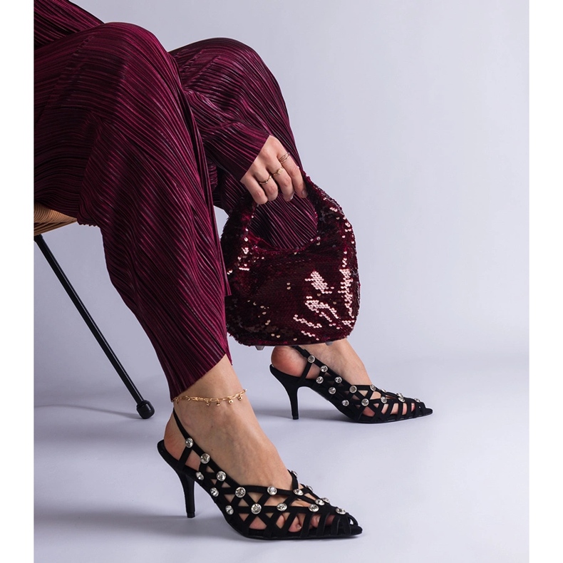 Sandale negre împletite cu pietre negru 1