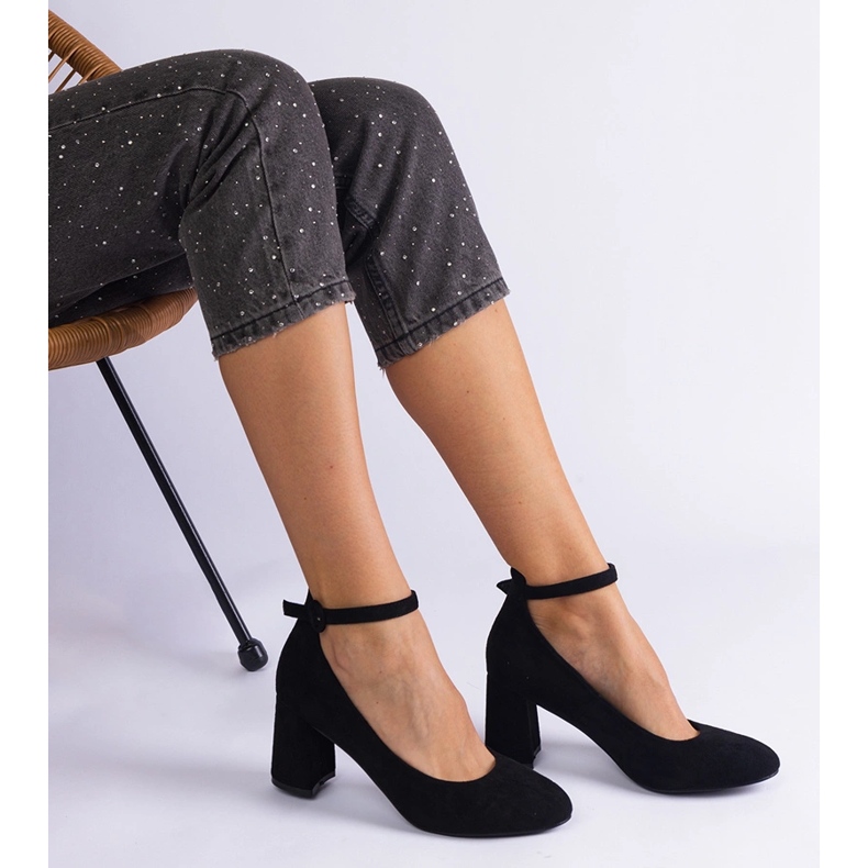 Pompe negre pe stâlpul eco-piele negru 2