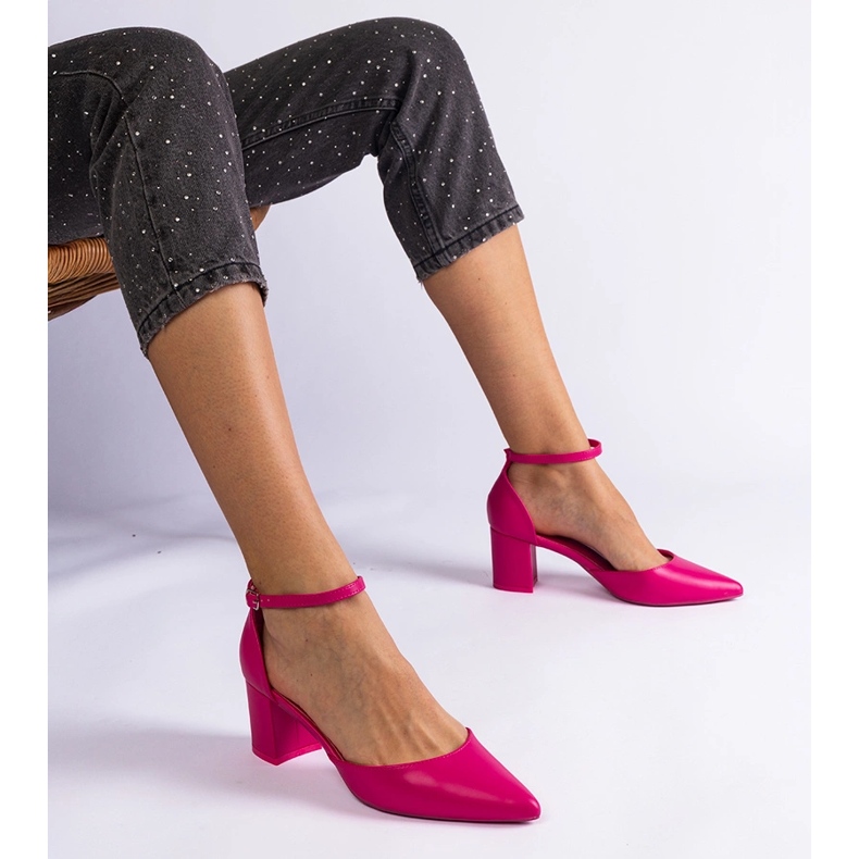 Pompe roz roz pe post 1