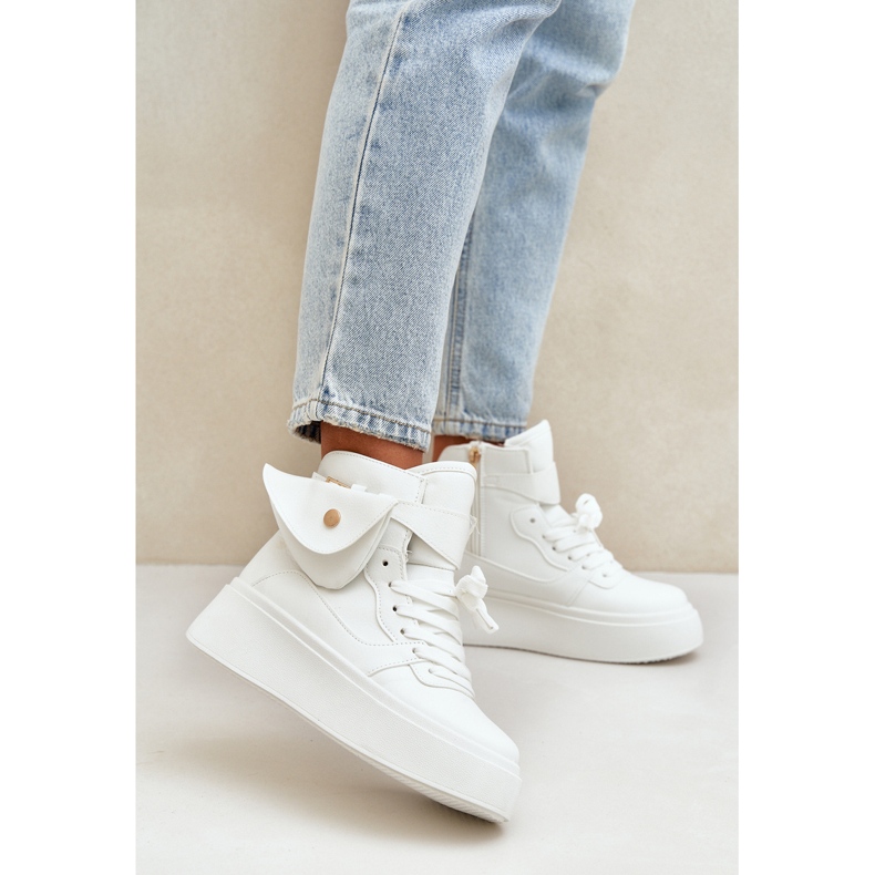 Adidași înalte cu un plic pe platforma albă 2