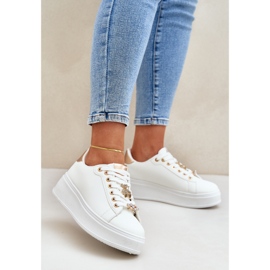 Adidași din piele eco cu pini alb și aur 2 Adidași din piele eco cu pini alb și aur 2