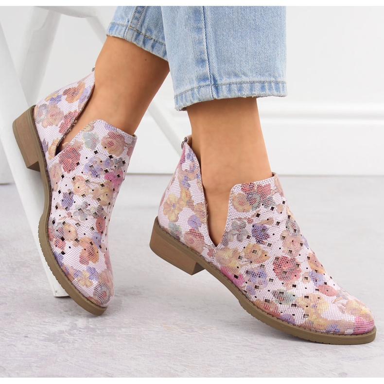 Cizme deschise pentru femei introduse în flori albe M. Daszyński SA62-102 1