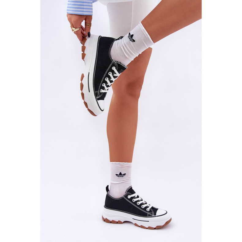 News Adidași cu femei scăzute pe platformă neagră negru 2 News Adidași cu femei scăzute pe platformă neagră negru 2