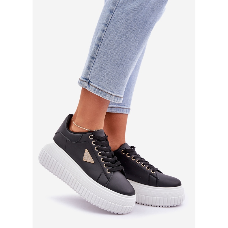 Adidași eleganți pe o platformă masivă alb -negru 1 Adidași eleganți pe o platformă masivă alb -negru 1