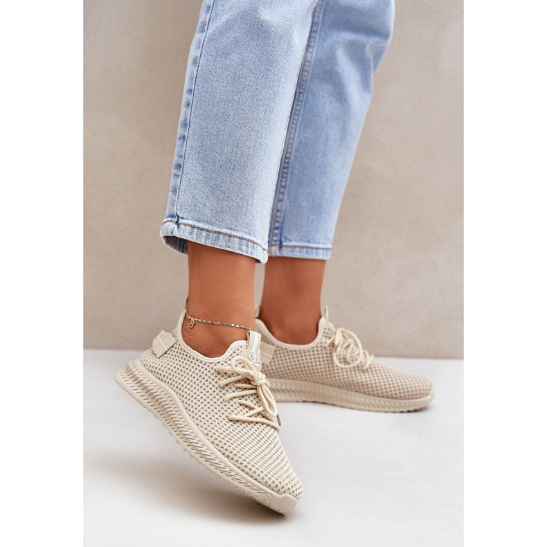 Slip pentru femei -Up în pantofi sport bej 2 Slip pentru femei -Up în pantofi sport bej 2