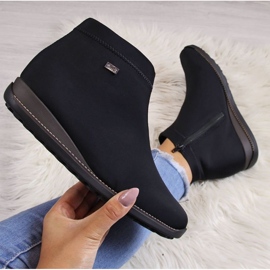 Cizme pentru femei izolate Black Rieker în 98251-00 negru 1