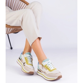 Adidași cu sport verde pe platformă cu o inserție de aur 2 Adidași cu sport verde pe platformă cu o inserție de aur 2