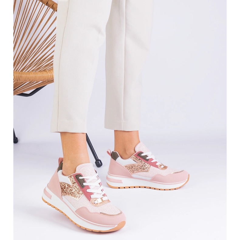 Adidași roz pe platforma decorate cu sclipici 1 Adidași roz pe platforma decorate cu sclipici 1