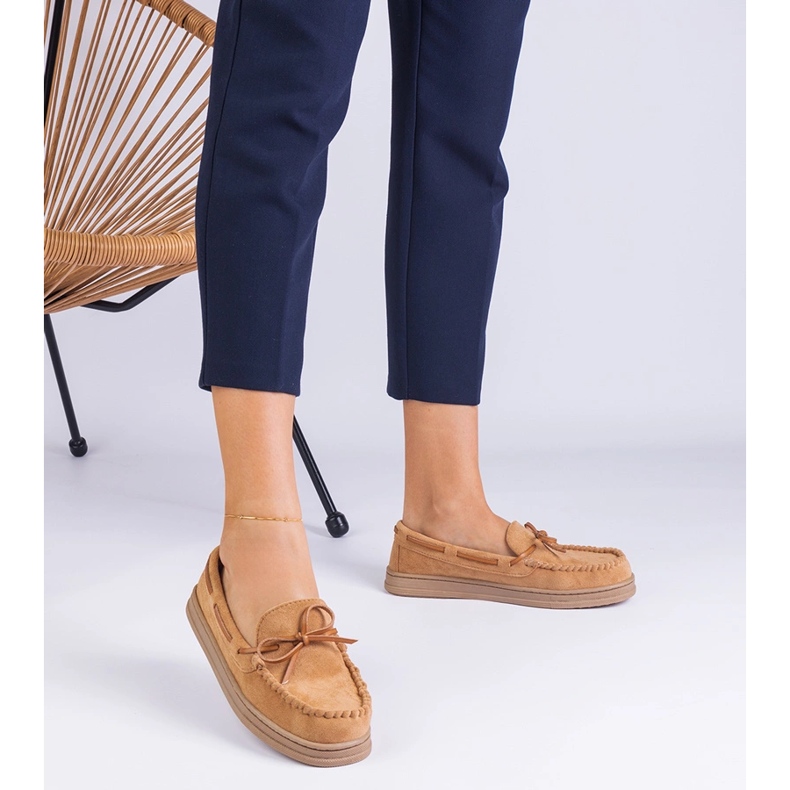 Plăcile de femei maro de la Ekozamsz cu un arc 1