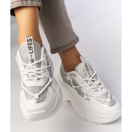 Adidași sportivi albi pentru femei 2