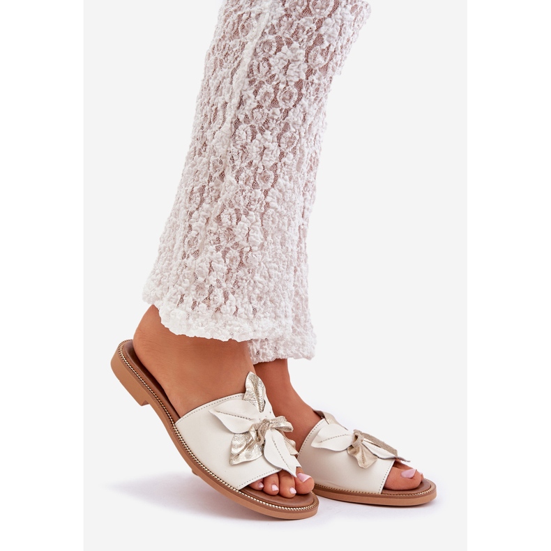 Papuci cu decorare piele naturală Zazoo 3667 Alb 1