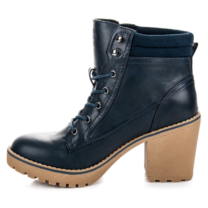 Mckeylor Muncitori pe post albastru 1