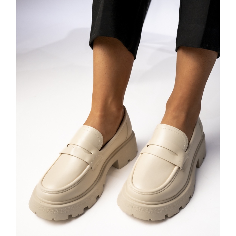 Femei Via Giulia Beige Loafers 2