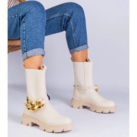 Cizme de gleznă bej decorate cu un lanț masiv 1