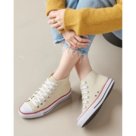 Adidași albi cu celvia pentru femei 1