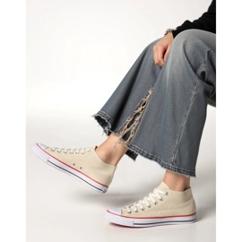 Adidași albi cu celvia pentru femei 2