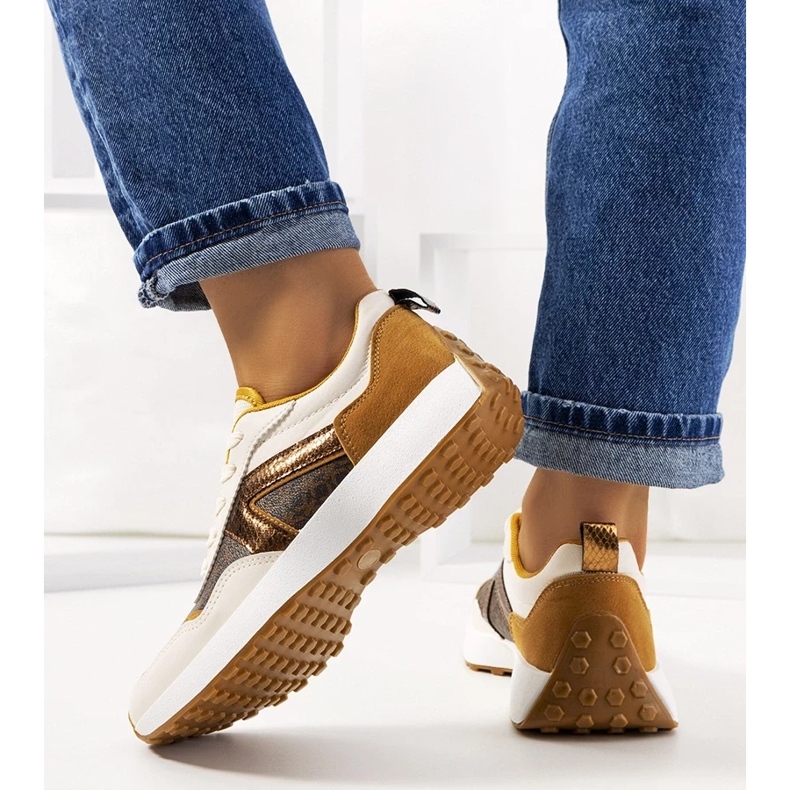 D/GMR Tenisi Isham maro de dama bej 2