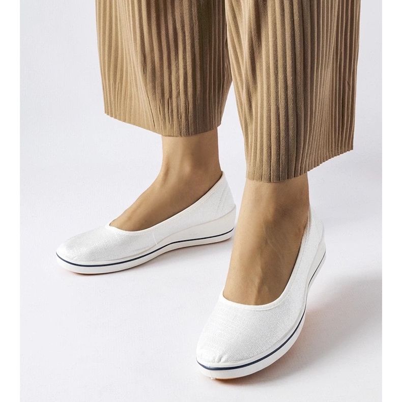 D/GMR Balerini ecru strălucitori cu pană Morrison bej 1