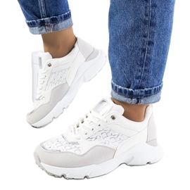 D/GMR Tenisi albi Viale de dama gri 1 D/GMR Tenisi albi Viale de dama gri 1