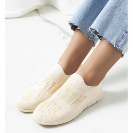 D/GMR Adidași sport Santen bej 1