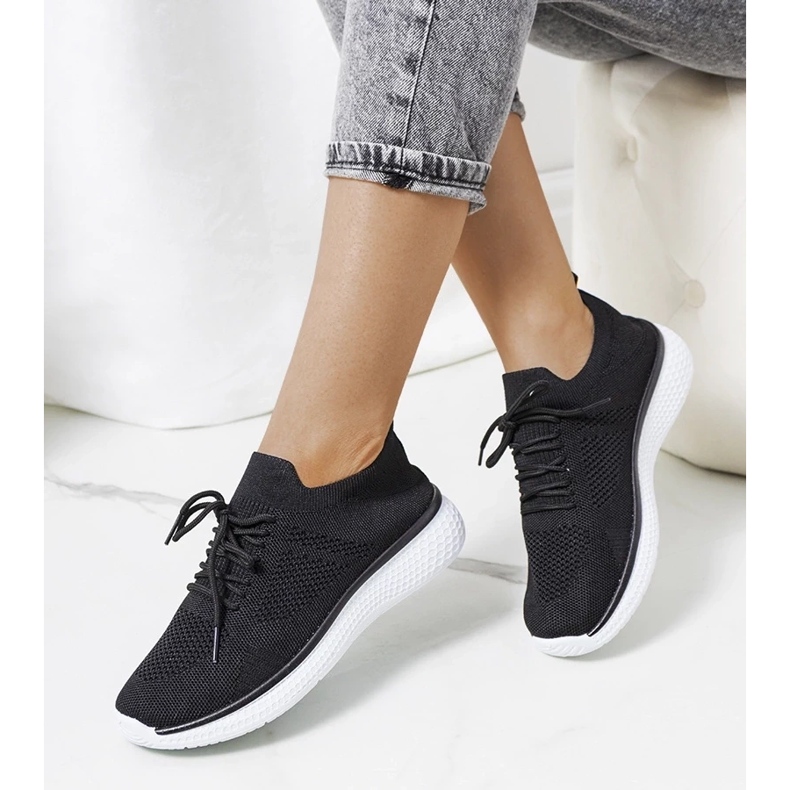 D/GMR adidasi sport negri ai lui Michael negru 1 D/GMR adidasi sport negri ai lui Michael negru 1