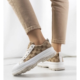 D/GMR Tenisi bej pe platforma Meliko 2