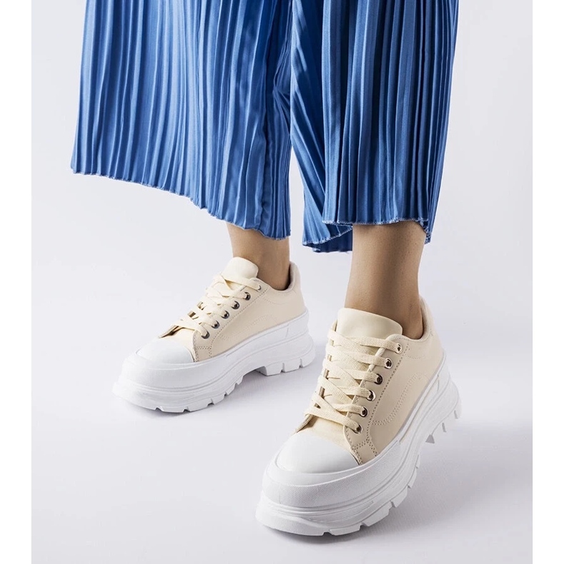 D/GMR Adidași bej cu platformă înaltă de la Kari 1