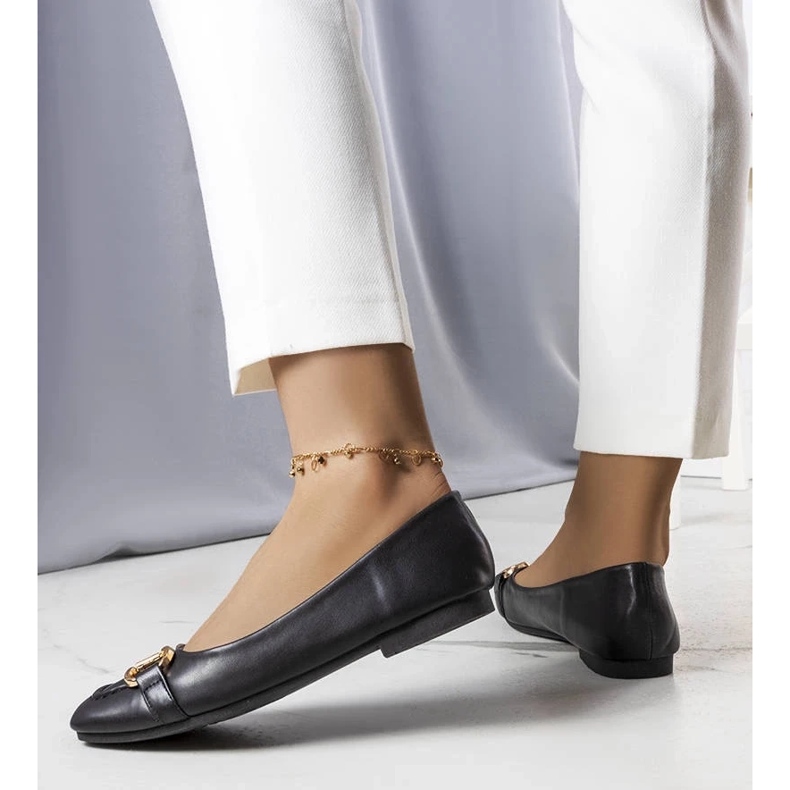 D/GMR Balerini negri cu decor auriu de la Iris negru 1 D/GMR Balerini negri cu decor auriu de la Iris negru 1