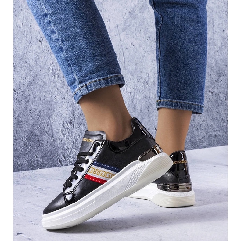 D/GMR Pantofi negri cu inserții lăcuite de la Annot alb 2